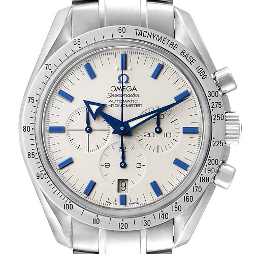 This image shows an Omega Speedmaster 3551.20.00 Men's Stainless Steel White Dial 3551.20.00 Men's Stainless Steel White Dial watch from a front angle, displaying the dial, tachymeter bezel, pushers, and part of the bracelet.