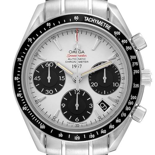 The image shows a close-up of the Omega Speedmaster 323.30.40.40.02.001 Men's Stainless Steel White Dial 323.30.40.40.02.001 Men's Stainless Steel White Dial's dial, bezel, and chronograph sub-dials.