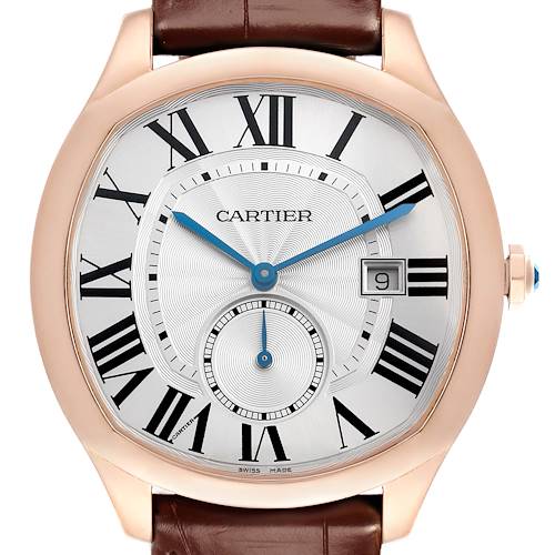 The image shows a front view of the Calibre de Cartier watch by Cartier, displaying the dial, hands, and date window.