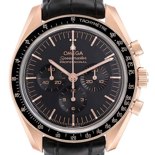 The image shows a front view of an Omega Speedmaster 310.63.42.50.01.001 Men's Rose Gold Black Dial 310.63.42.50.01.001 Men's Rose Gold Black Dial watch, highlighting its black dial, rose gold case, and chronograph sub-dials.