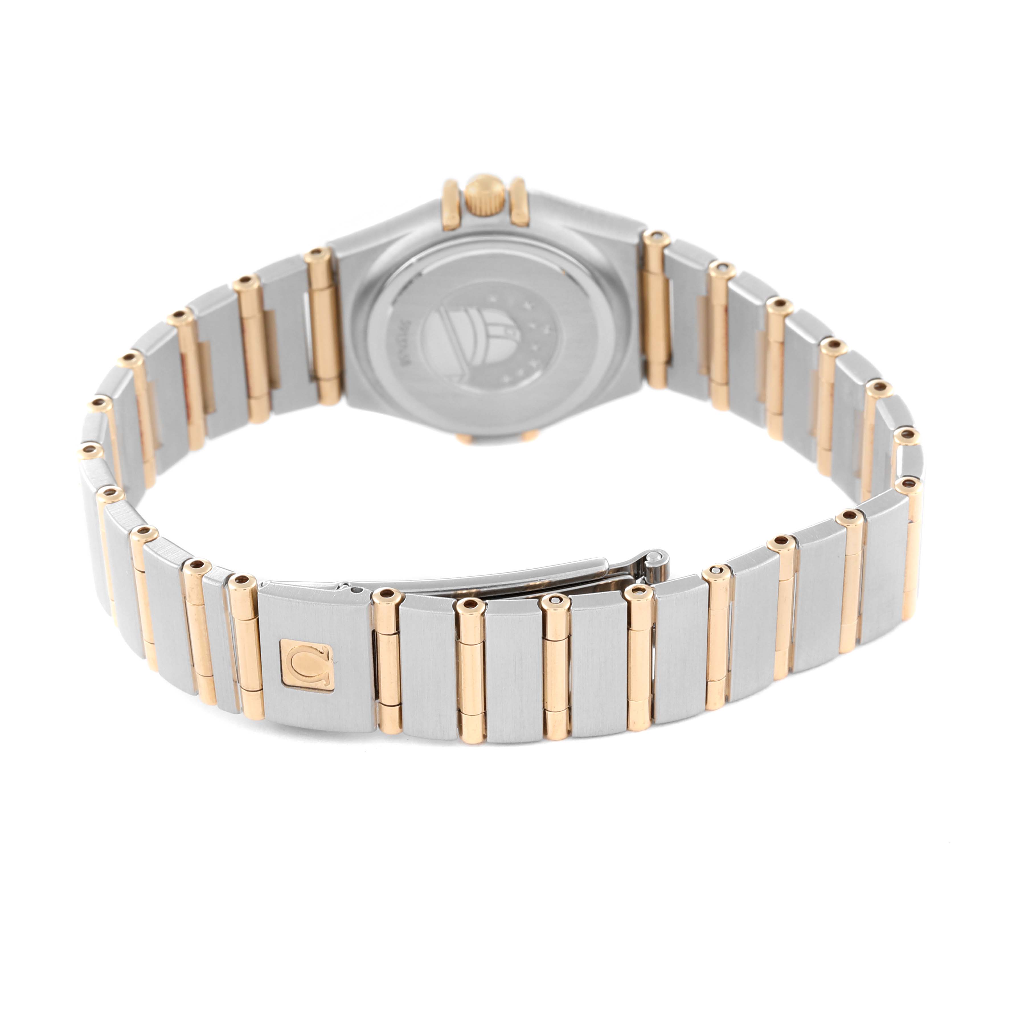 The image shows the back and bracelet of the Omega 1267.75.00 Women's Steel and Gold (two tone) Mother of Pearl Dial 1267.75.00 Women's Steel and Gold (two tone) Mother of Pearl Dial Constellation 95 Mother Of Pearl Diamond Yellow Gold Steel Ladies Watch 1267.75.00.