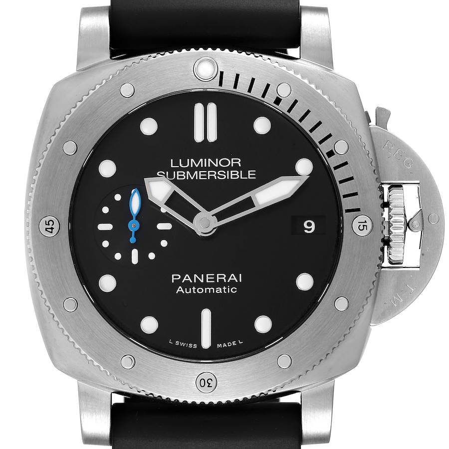 The image shows a front view of the Panerai Luminor Submersible watch, highlighting its dial, bezel, and crown guard.