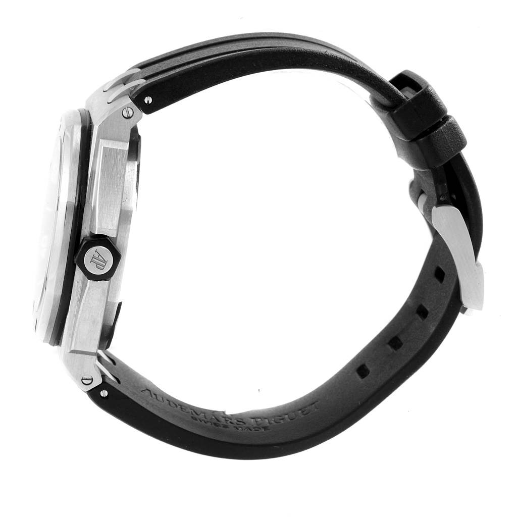 The image shows a side view of the Royal Oak Offshore model by Audemars Piguet, highlighting its case and rubber strap.