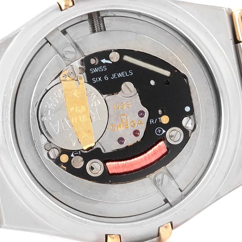 This image shows the internal movement components of the Omega 1376.75.00 Women's Steel and Gold (two tone) Mother of Pearl Dial 1376.75.00 Women's Steel and Gold (two tone) Mother of Pearl Dial Constellation My Choice Steel Yellow Gold Diamond Watch model 1376.75.00.