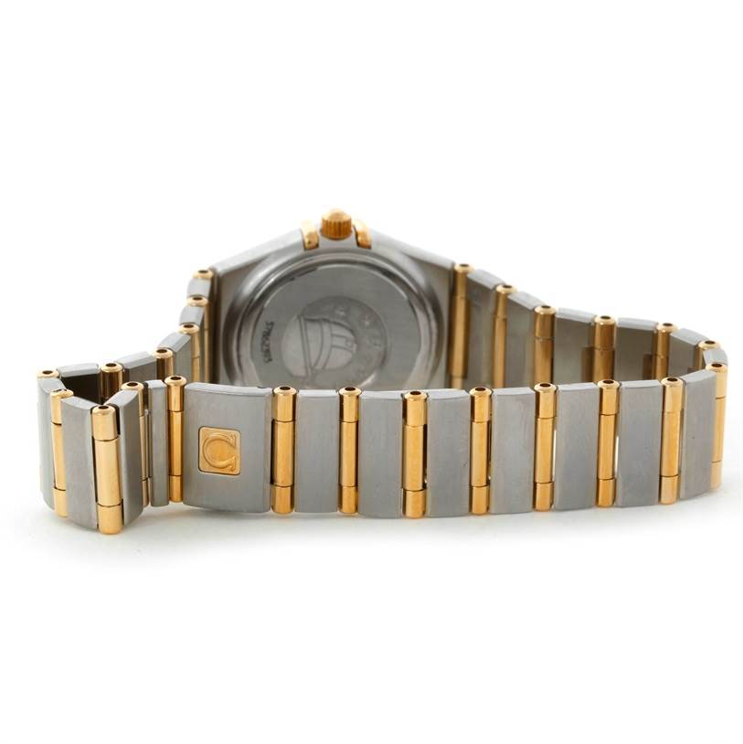 The image shows the back and bracelet of the Omega 1267.75.00 Women's Steel and Gold (two tone) Mother of Pearl Dial 1267.75.00 Women's Steel and Gold (two tone) Mother of Pearl Dial Constellation My Choice Steel Gold Diamond Watch 1267.75.00 model.