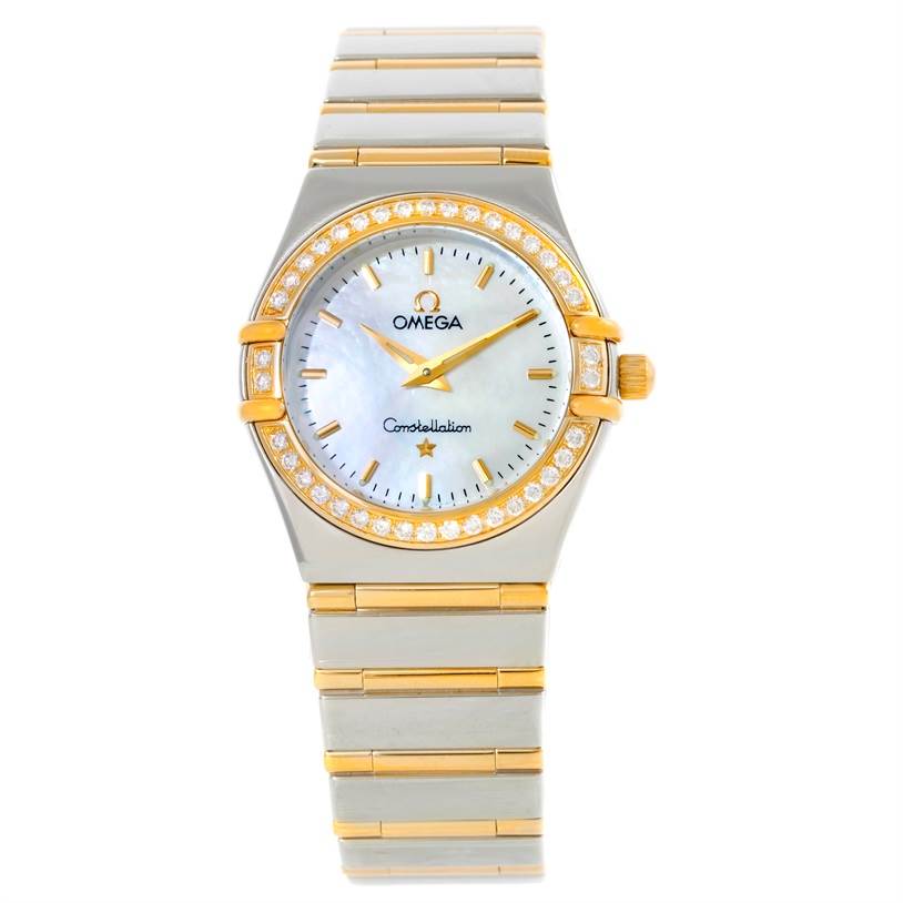 This image shows a top-down view of the Omega 1277.70.00 Women's Steel and Gold (two tone) Mother of Pearl Dial 1277.70.00 Women's Steel and Gold (two tone) Mother of Pearl Dial Constellation My Choice Steel Gold Diamond Watch 1277.70.00, highlighting its face and band.