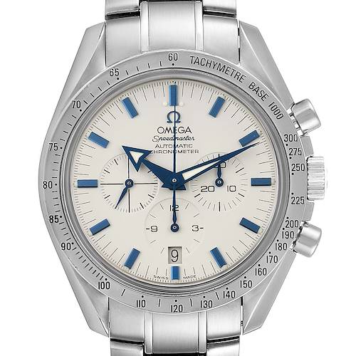 This is a front view of the Omega Speedmaster 3551.20.00 Men's Stainless Steel White Dial 3551.20.00 Men's Stainless Steel White Dial watch displaying the dial, tachymeter, and part of the stainless steel bracelet.