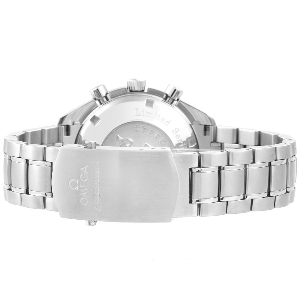 This image shows the back and clasp of an Omega Seamaster 323.30.40.40.02.001 Men's Stainless Steel White Dial 323.30.40.40.02.001 Men's Stainless Steel White Dial watch, highlighting its stainless steel bracelet.