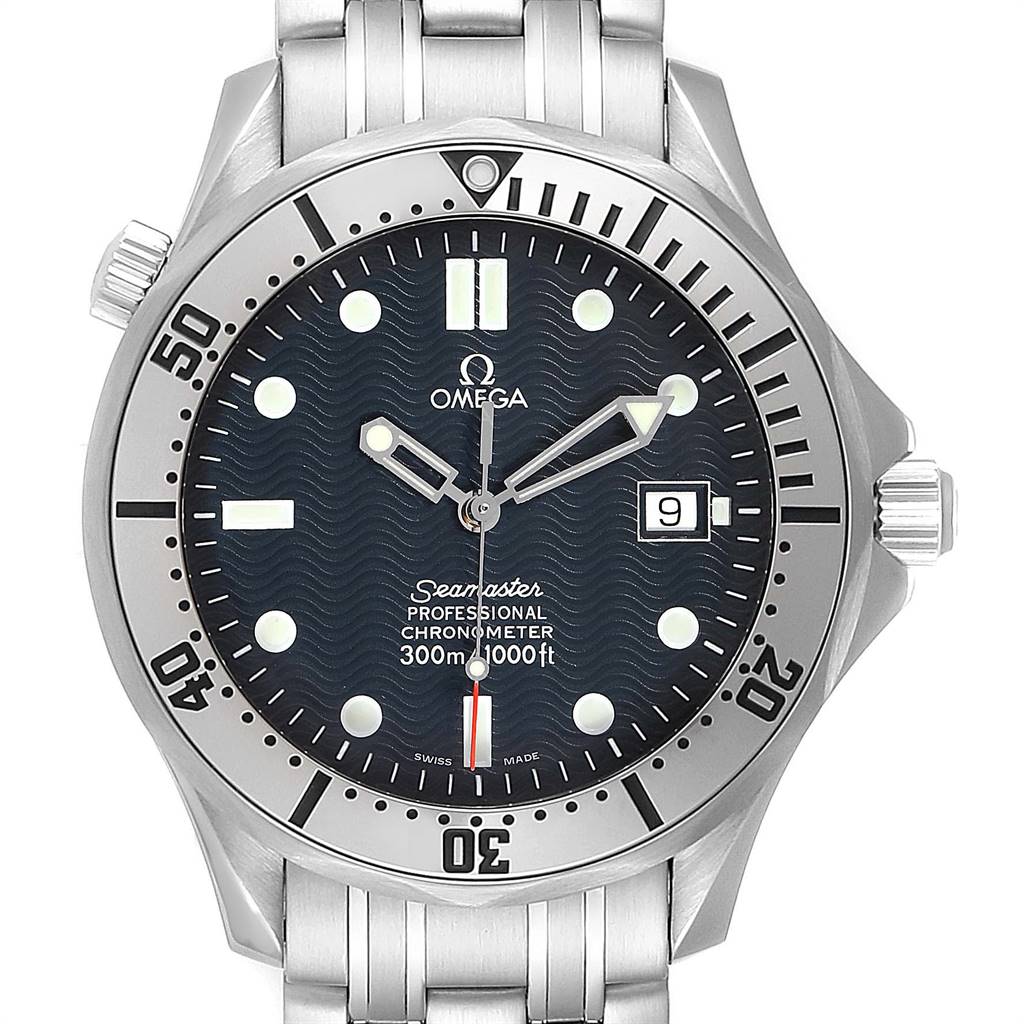 The image displays a front view of the Omega Seamaster 2532.80.00 Men's Stainless Steel Grey Dial 2532.80.00 Men's Stainless Steel Grey Dial watch, showing its face, bezel, and part of the bracelet.