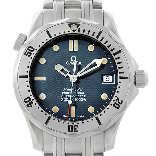 The image shows a front view of an Omega Seamaster 2552.80.00 Men's Stainless Steel Blue Dial 2552.80.00 Men's Stainless Steel Blue Dial watch, displaying the dial, hands, bezel, and part of the bracelet.