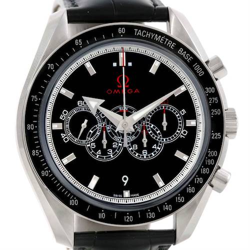 The image shows a close-up front view of the Omega Speedmaster 321.33.44.52.01.001 Men's Stainless Steel Black Dial 321.33.44.52.01.001 Men's Stainless Steel Black Dial watch, highlighting the dial, subdials, hands, and tachymeter.