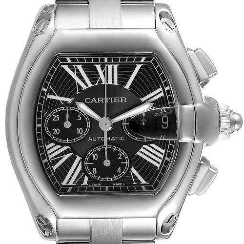 This image shows the front view of the dial, bezel, and bracelet of the Cartier Roadster W62007X6 Men's Stainless Steel Black Dial W62007X6 Men's Stainless Steel Black Dial watch.