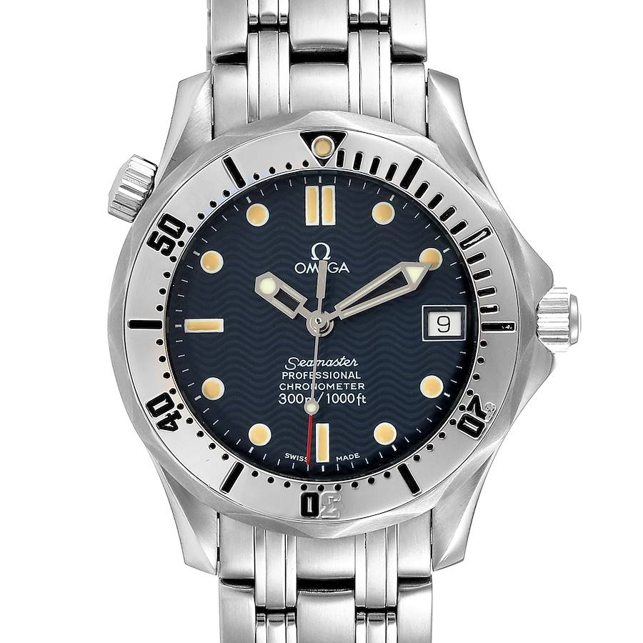 The image shows a front view of an Omega Seamaster 2552.80.00 Men's Stainless Steel Blue Dial 2552.80.00 Men's Stainless Steel Blue Dial watch, highlighting the dial, bezel, and part of the bracelet.