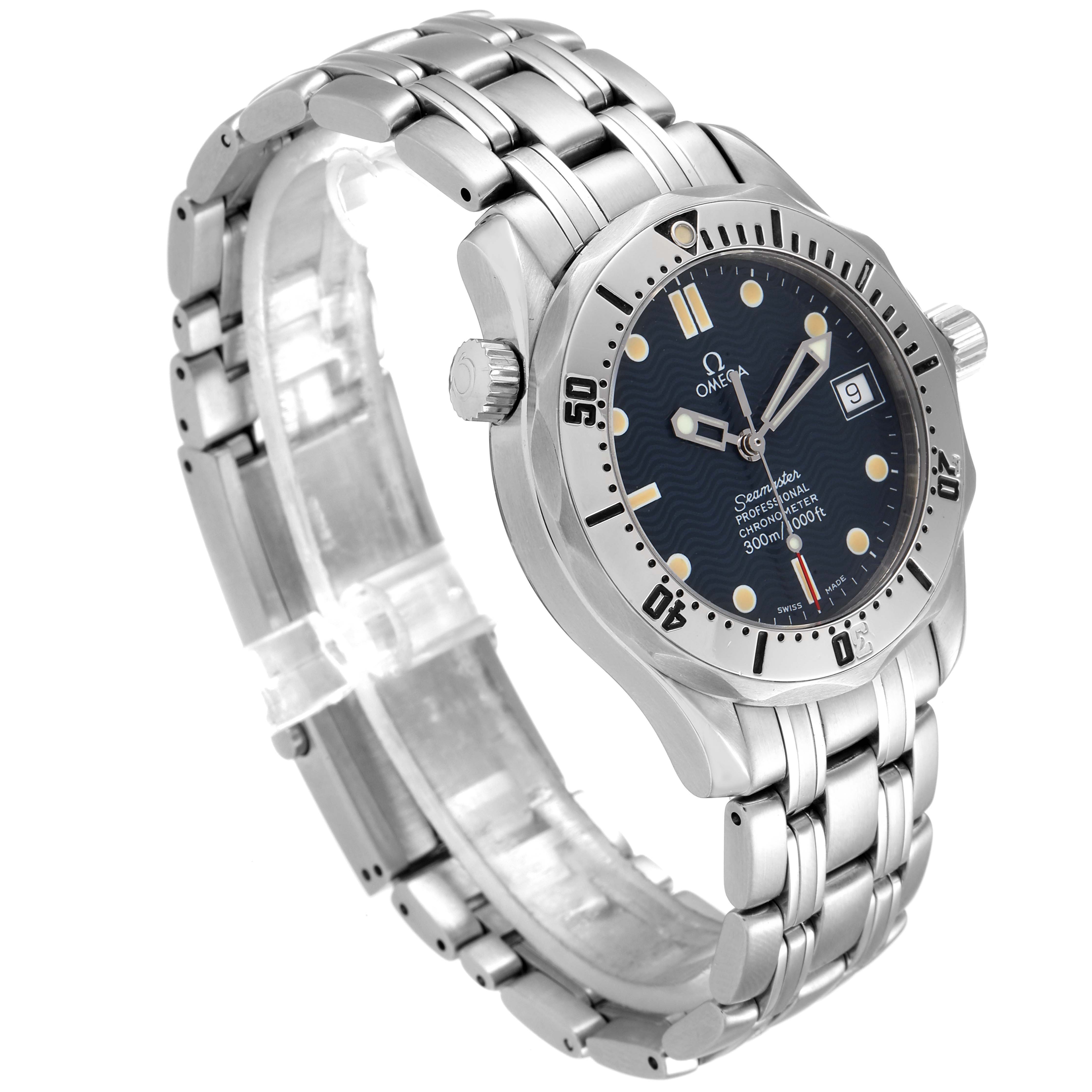 The image shows an angled view of an Omega Seamaster 2552.80.00 Men's Stainless Steel Blue Dial 2552.80.00 Men's Stainless Steel Blue Dial watch with its stainless steel bracelet, bezel, and dial clearly visible.