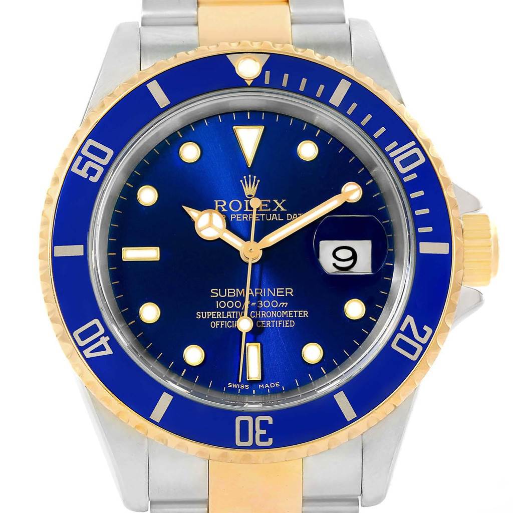 The image shows a frontal view of the Rolex Submariner 16613 Men's Steel and Gold (two tone) Blue Dial 16613 Men's Steel and Gold (two tone) Blue Dial watch, displaying the dial, bezel, and part of the two-tone bracelet.