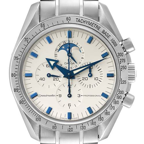 This image shows the front face of an Omega Speedmaster 3575.20.00 Men's Stainless Steel White Dial 3575.20.00 Men's Stainless Steel White Dial watch, including its dial and tachymeter bezel.