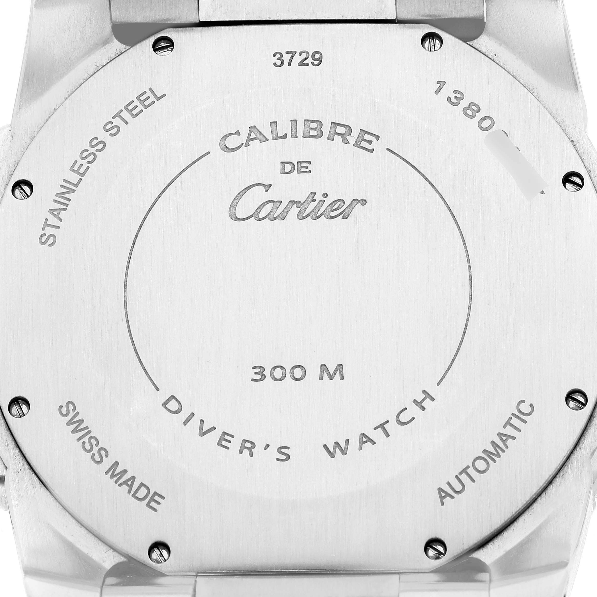 This image shows the case back of the Calibre de Cartier watch by Cartier, highlighting its specifications.
