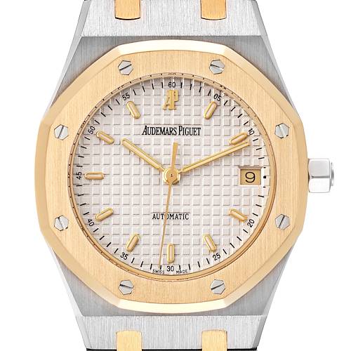 This image shows a front view of the dial and some parts of the bracelet of an Audemars Piguet Royal Oak 14790SA.OO.0789SA.08 Men's Steel and Gold (two tone) Silver Dial 14790SA.OO.0789SA.08 Men's Steel and Gold (two tone) Silver Dial watch.