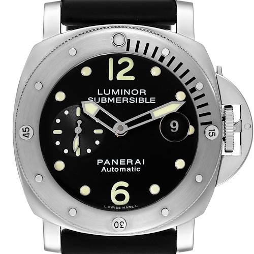 The image shows a front view of a Panerai Luminor Submersible watch, displaying its dial, bezel, and crown guard.