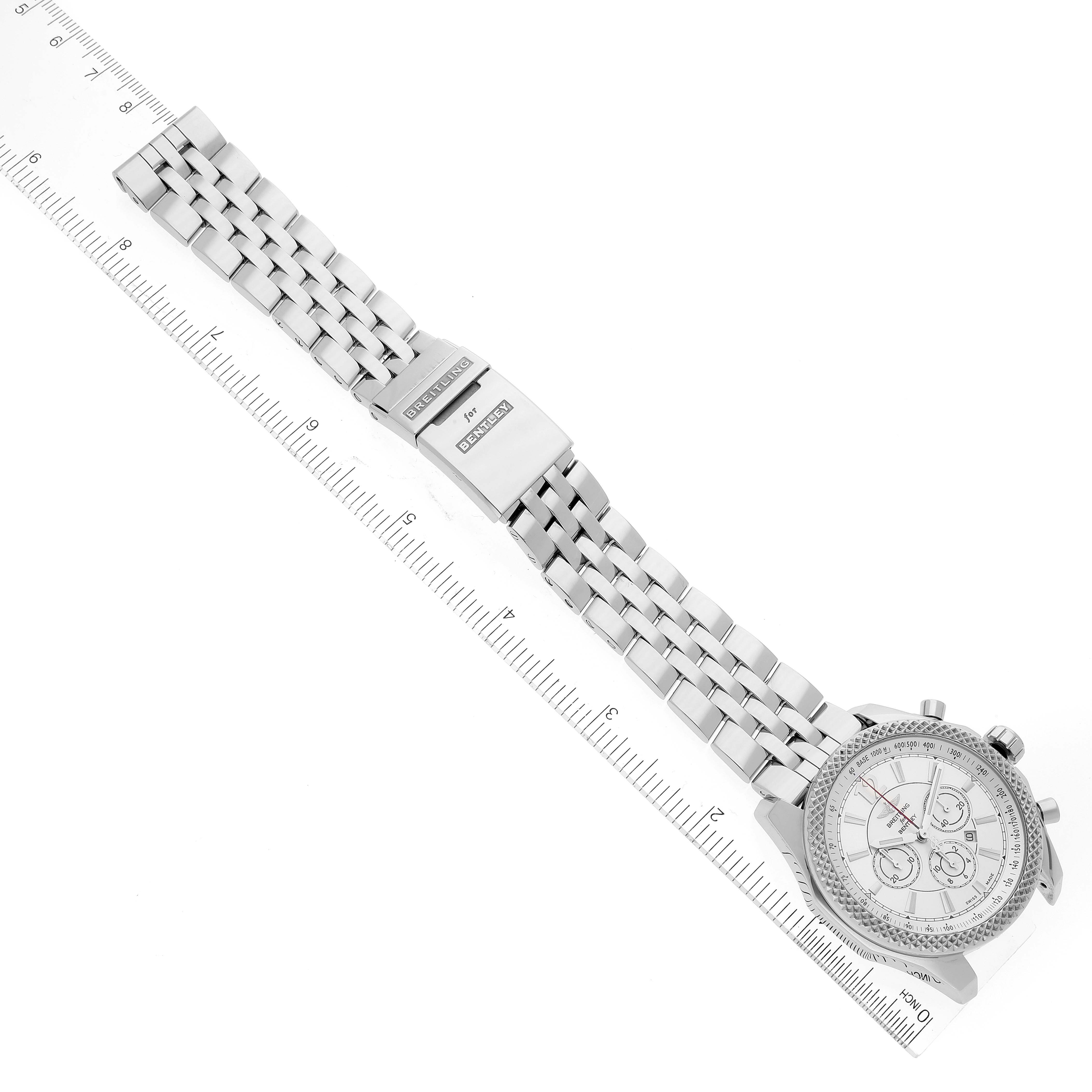 The image shows an overhead view of the Bentley model Breitling watch, displaying the band, clasp, and face.