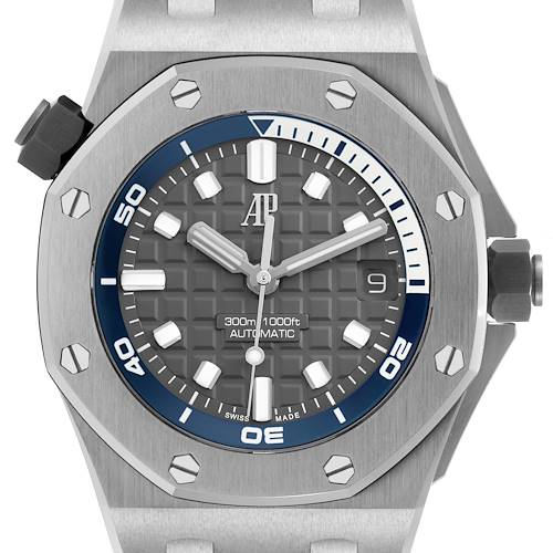 The image shows a top-down view of the Audemars Piguet Royal Oak Offshore 15720ST Men's Stainless Steel Green Dial 15720ST Men's Stainless Steel Green Dial watch face, bezel, and crown.