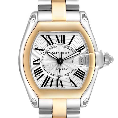 The image shows the Cartier Roadster model W62031Y4 from a front angle, highlighting the dial, bezel, date feature, and part of the bracelet.
