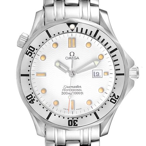 The image shows a frontal view of the Omega Seamaster 2542.20.00 Men's Stainless Steel White Dial 2542.20.00 Men's Stainless Steel White Dial watch, highlighting its white dial, bezel, and stainless steel bracelet.