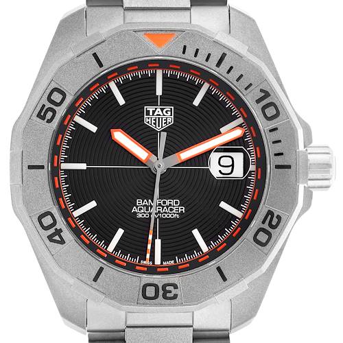 The image shows a frontal view of the Tag Heuer Aquaracer (model WAY208F.BF0638) men's watch, highlighting the dial, bezel, hands, and bracelet.
