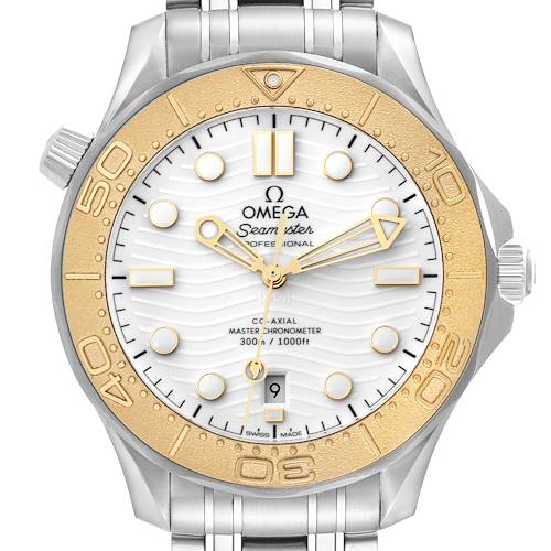 The Omega Seamaster 522.21.42.20.04.001 Men's Steel and Gold (two tone) White Dial 522.21.42.20.04.001 Men's Steel and Gold (two tone) White Dial watch is shown from the front, highlighting the face, hour markers, and bezel.
