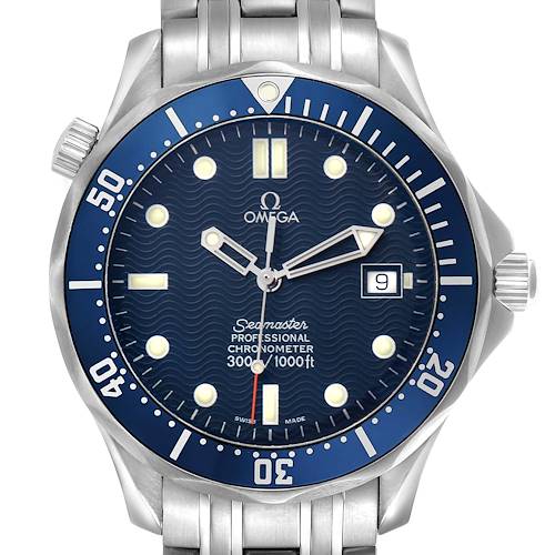 The image shows the watch face and bezel of the Omega Seamaster 2531.80.00 Men's Stainless Steel Blue Dial model from a front angle, highlighting the dial and bracelet.