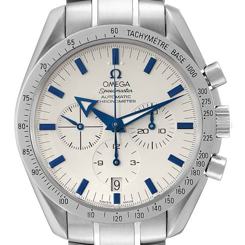 The image shows a close-up of the dial and bezel of the Omega Speedmaster 3551.20.00 Men's Stainless Steel Beige Dial 3551.20.00 Men's Stainless Steel Beige Dial watch, featuring its tachymeter scale and subdials.