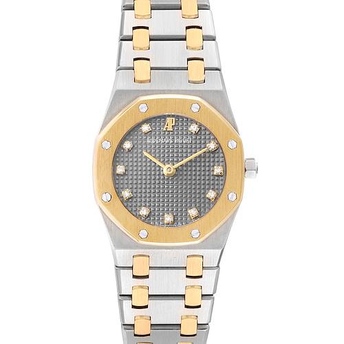 This image shows the front view of an Audemars Piguet Royal Oak N1553 Women's Steel and Gold (two tone) Grey Dial N1553 Women's Steel and Gold (two tone) Grey Dial watch, including its dial, bezel, and bracelet.