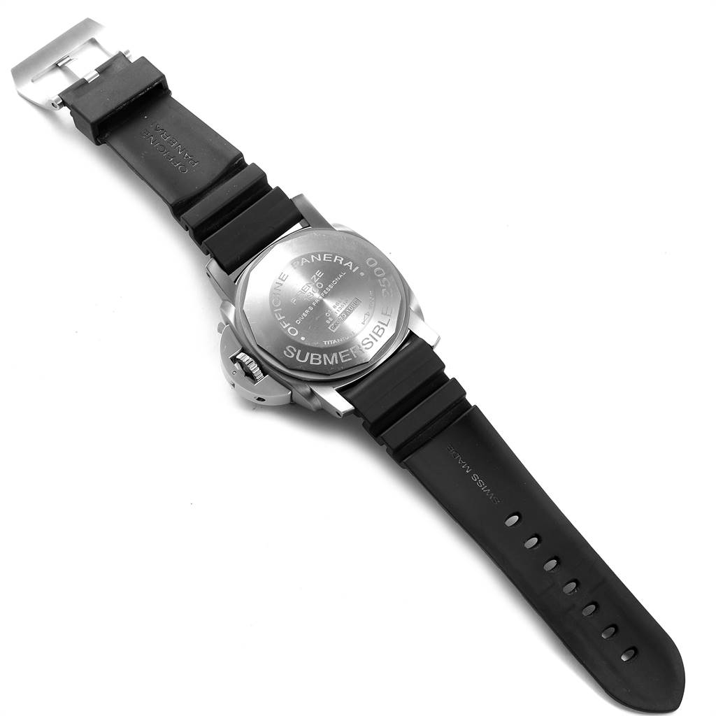 This image shows the back and strap of a Panerai Submersible PAM00194 Men's Titanium Black Dial PAM00194 Men's Titanium Black Dial watch, highlighting its caseback and buckle.